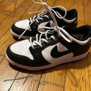 Nike Kids panda Dunks